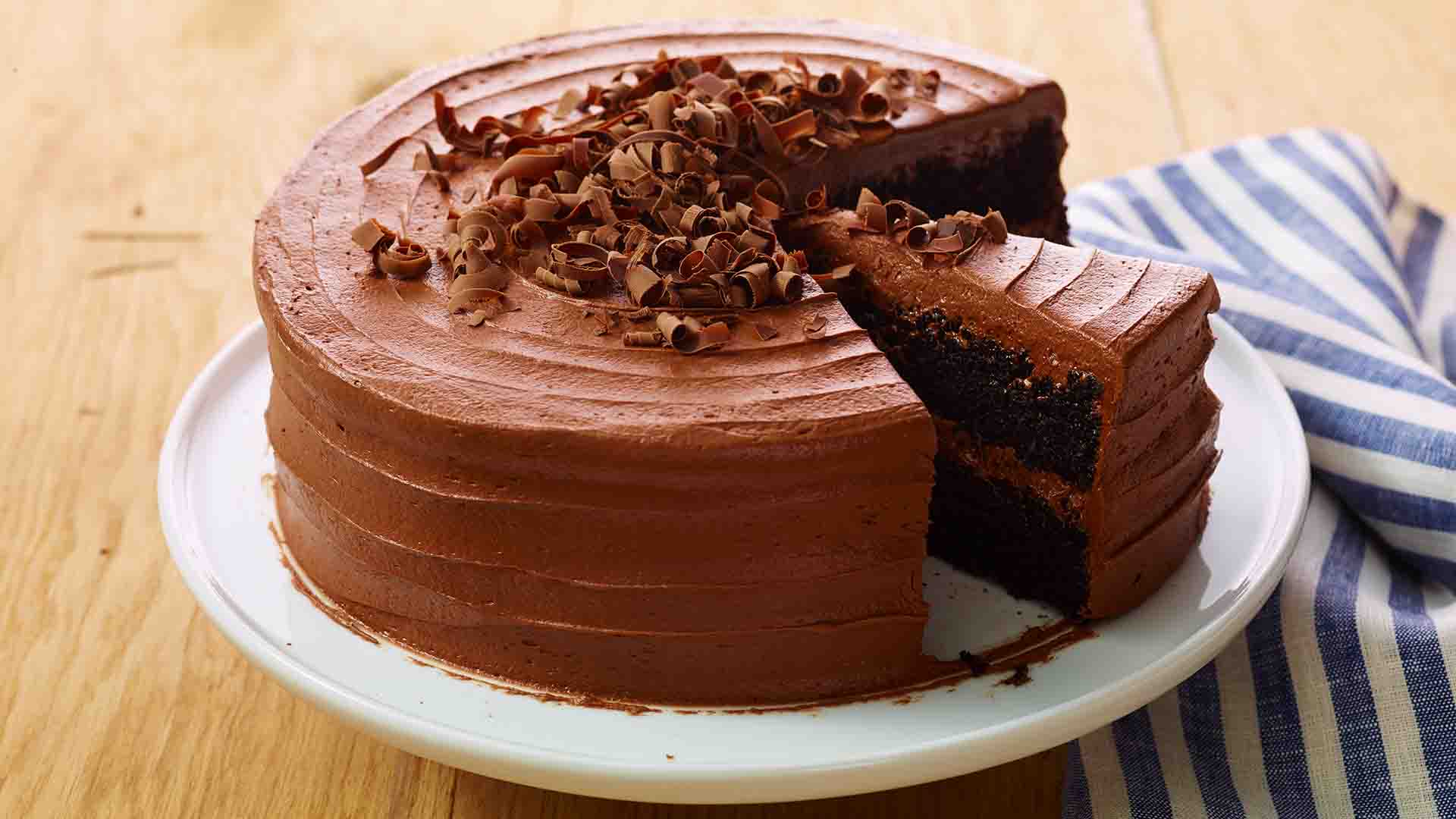 gâteau au chocolat noir foncé